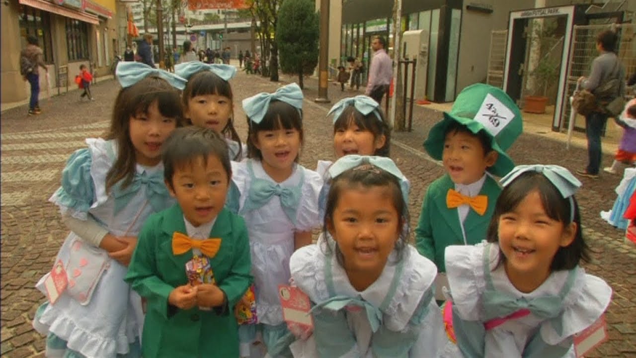 Super cute children's Halloween Parade in Japan 
