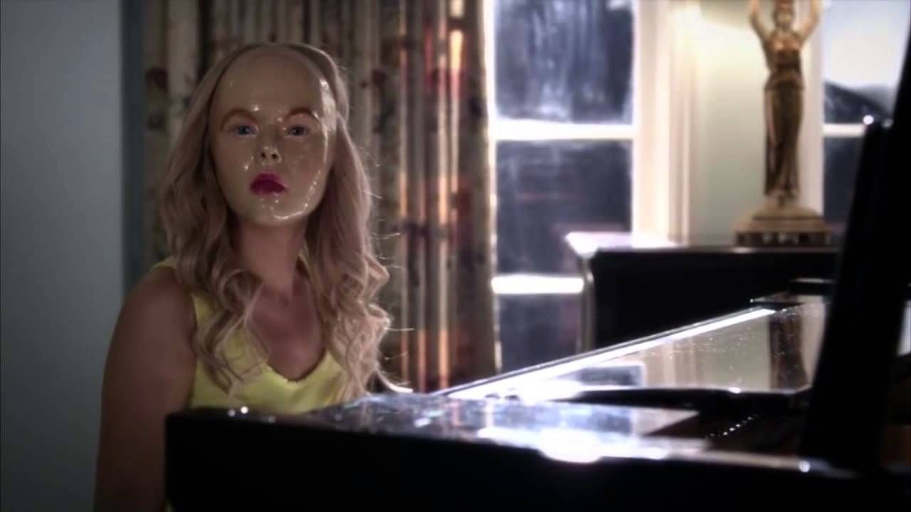 Pretty Little Liars - Mona is alive SUBTITULADO 5x25 Welcome to