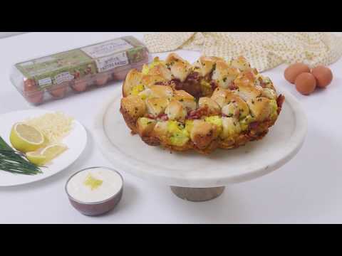 Bacon, Egg, and Cheese Monkey Bread