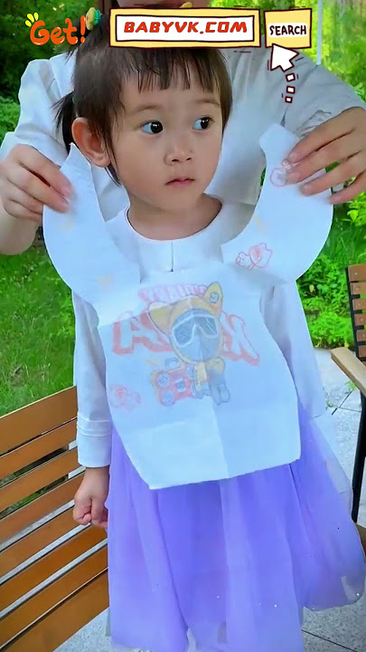 Make feeding time cleanup a breeze with Portable Disposable Baby Bibs!