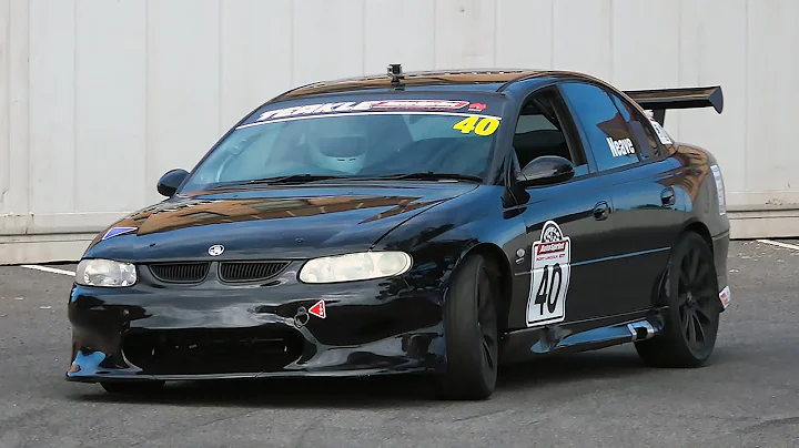 VT Commodore - Pure Sound Quickie