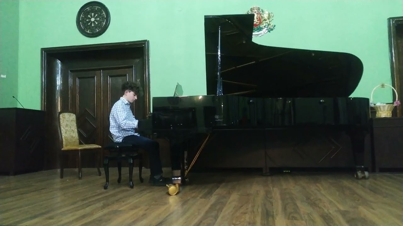 Lara's theme from Dr Zhivago movie, performed by Teodor Kostov