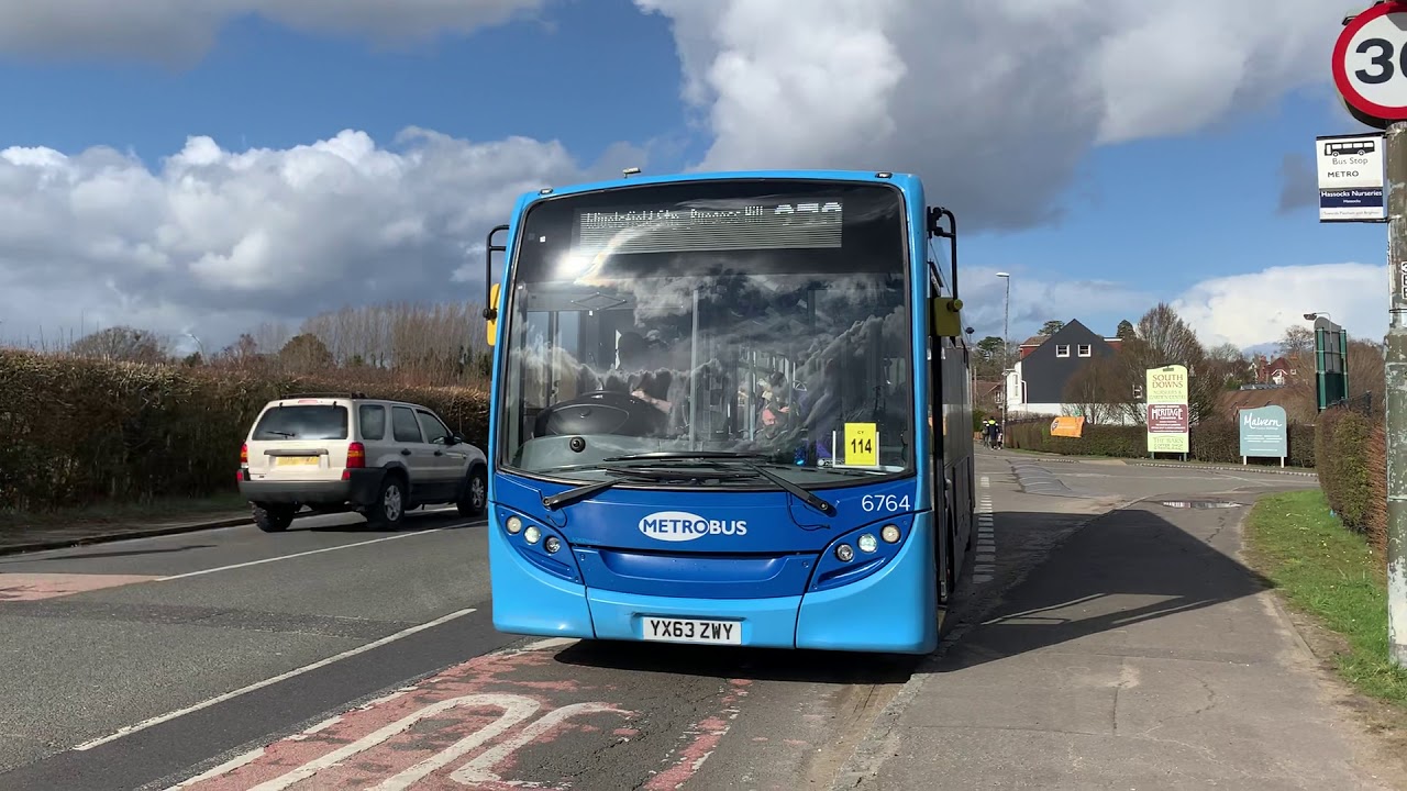 METRO BUS ROUTE 270 DEPARTING BRIGHTON ROAD HASSOCKS