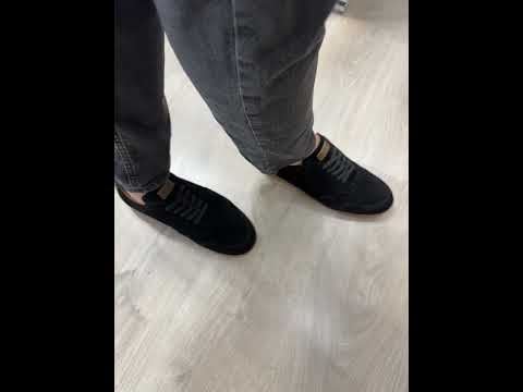 Кросівки чоловічі Boss 3562 чорний замш 40, видео 1