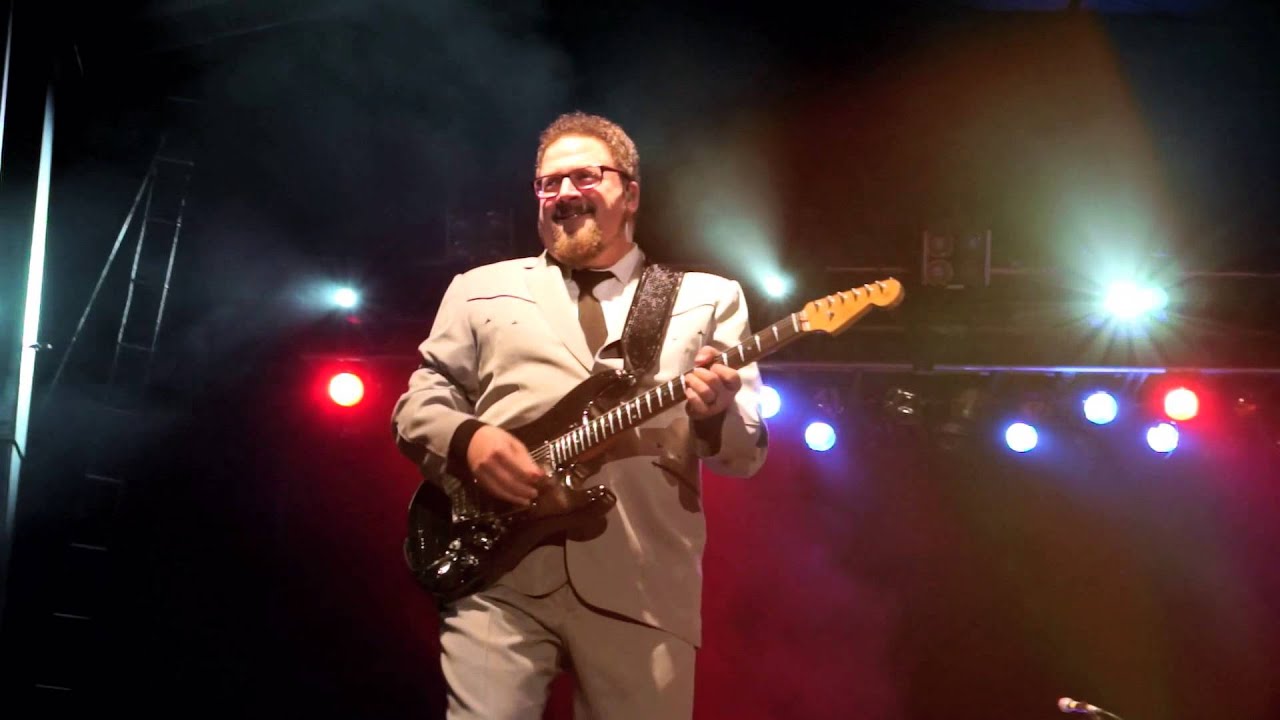 jon stevens inxs Chris Isaak live in Thredbo