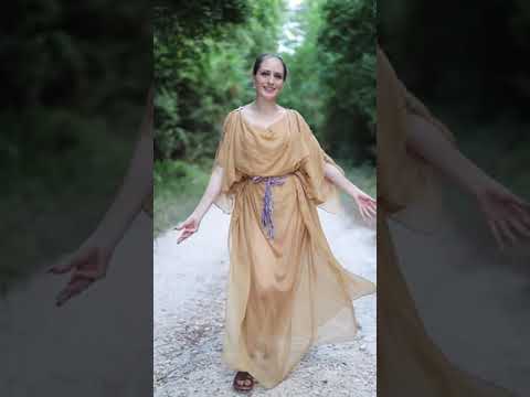 What do you think of this ancient Rome inspired look?