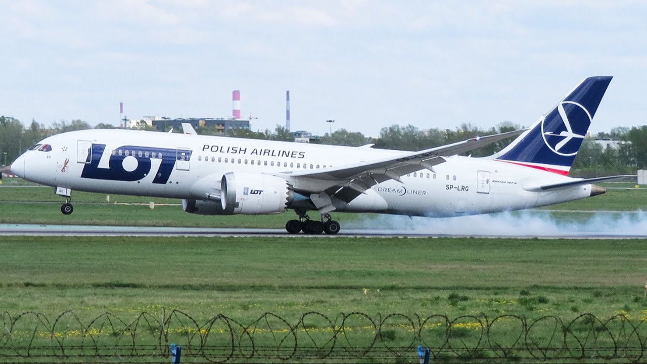 FANTASTIC PLANESPOTTING WARSAW CHOPIN AIRPORT || LIVE ATC
