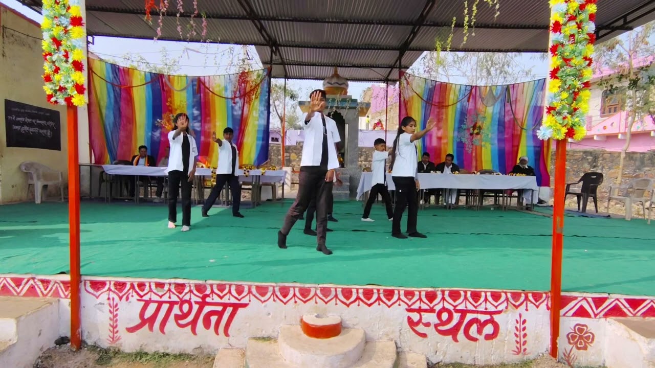 Rap theme dance by Sarvodaya Public School rasadpura. Aroli 