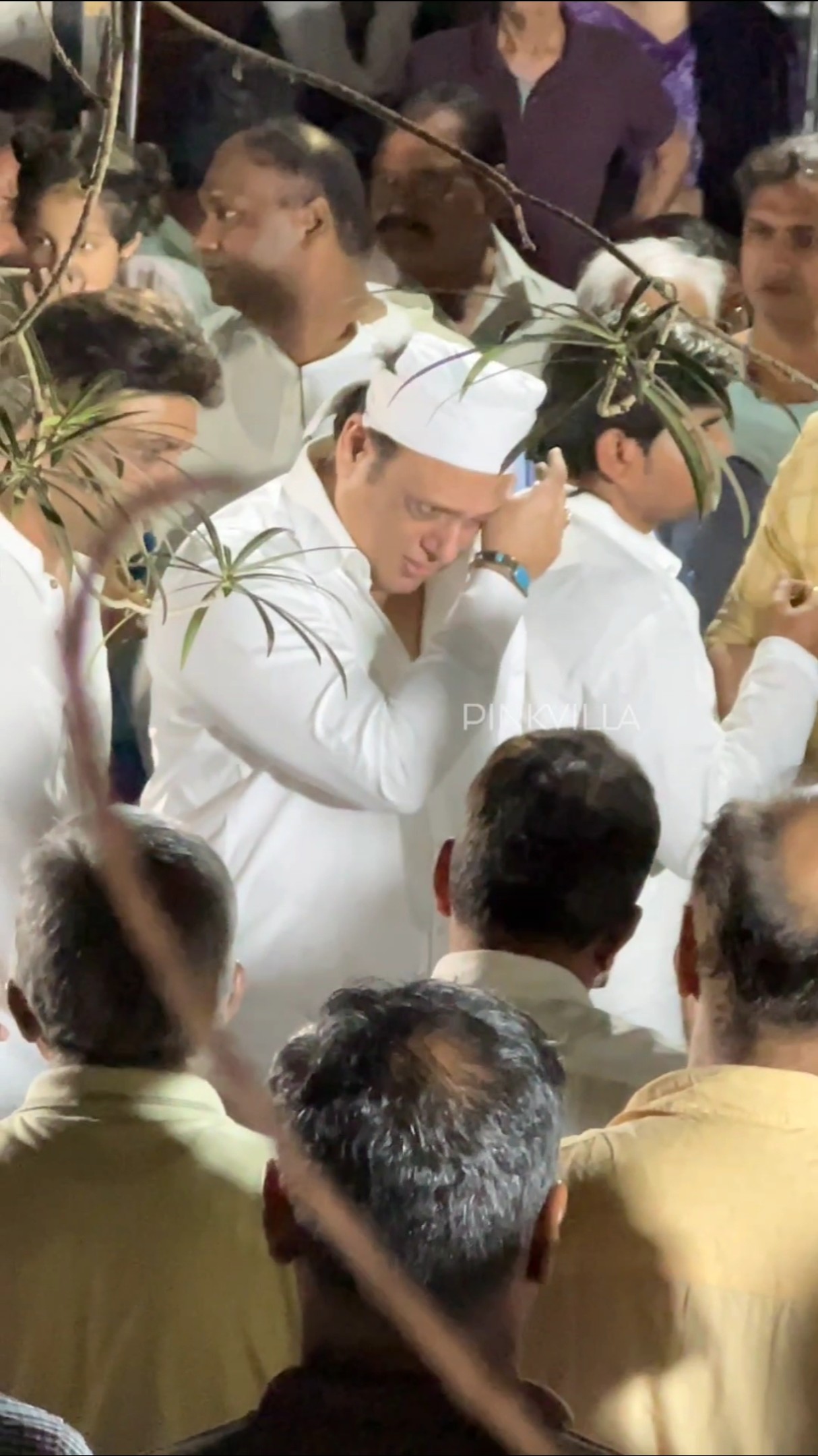 Govinda BREAKS DOWN Into Tears As His Secretary Shashi Prabhu's Passes Away? | #shorts #bollywood