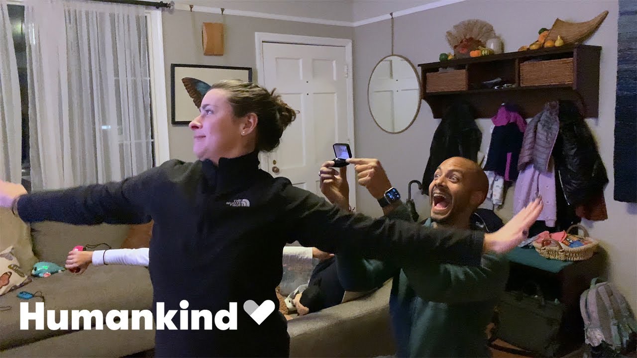 'Frozen' dance-off interrupts a wedding proposal | Humankind