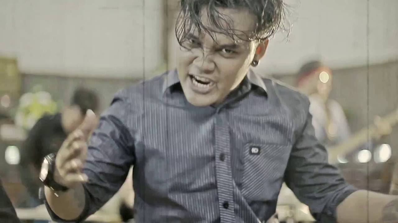 Official Video Klip  MONREVER - LET'S MOVE