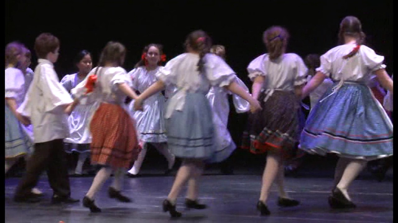 Dunántúli ugrós 4.z - Iskolanap 2016. Kőbányai Szent László Általános Iskola