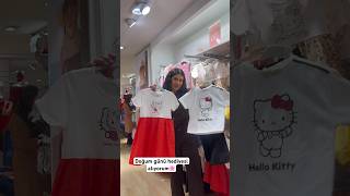 Sizce hangisi☺️ #doğumgünü #hediye #shortvideo #tavsiye #suprise #vlog #hellokitty #elbise