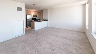 A spacious Fulton River District studio at Echelon Chicago