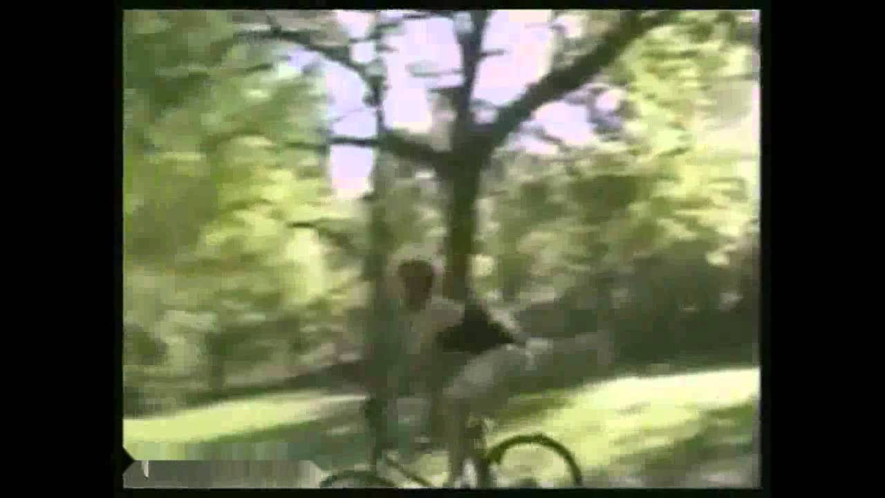 Как правильно прыгать с трамплина на велосипеде )) - YouTube