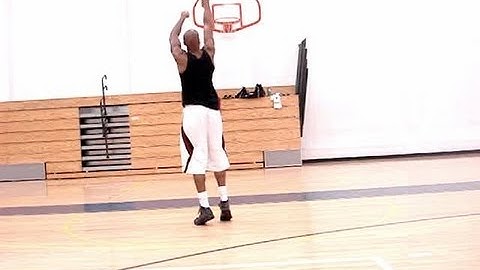 Dre Baldwin: Back-Thru Spin Move Jumpshot Pt. 1 | Chris Paul Guard Post-Up Scoring Moves