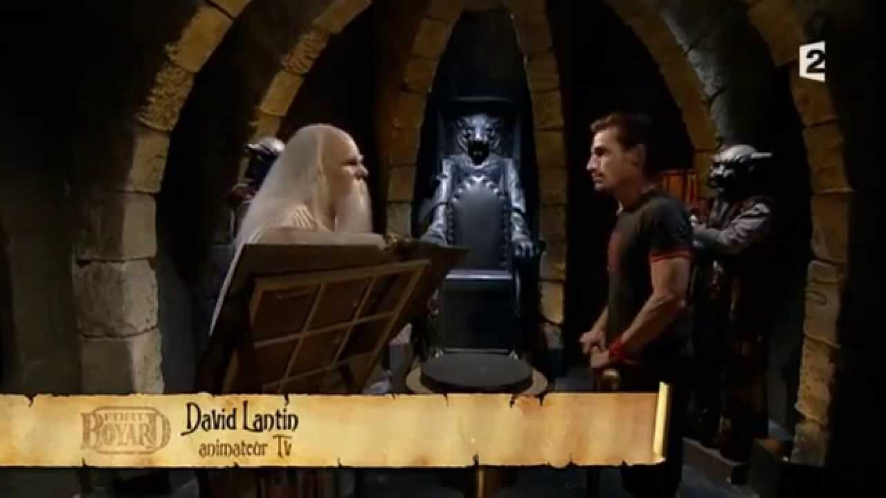 FORT BOYARD - L'animateur David LANTIN face à l'énigme du Père Fouras (26/7/2014)