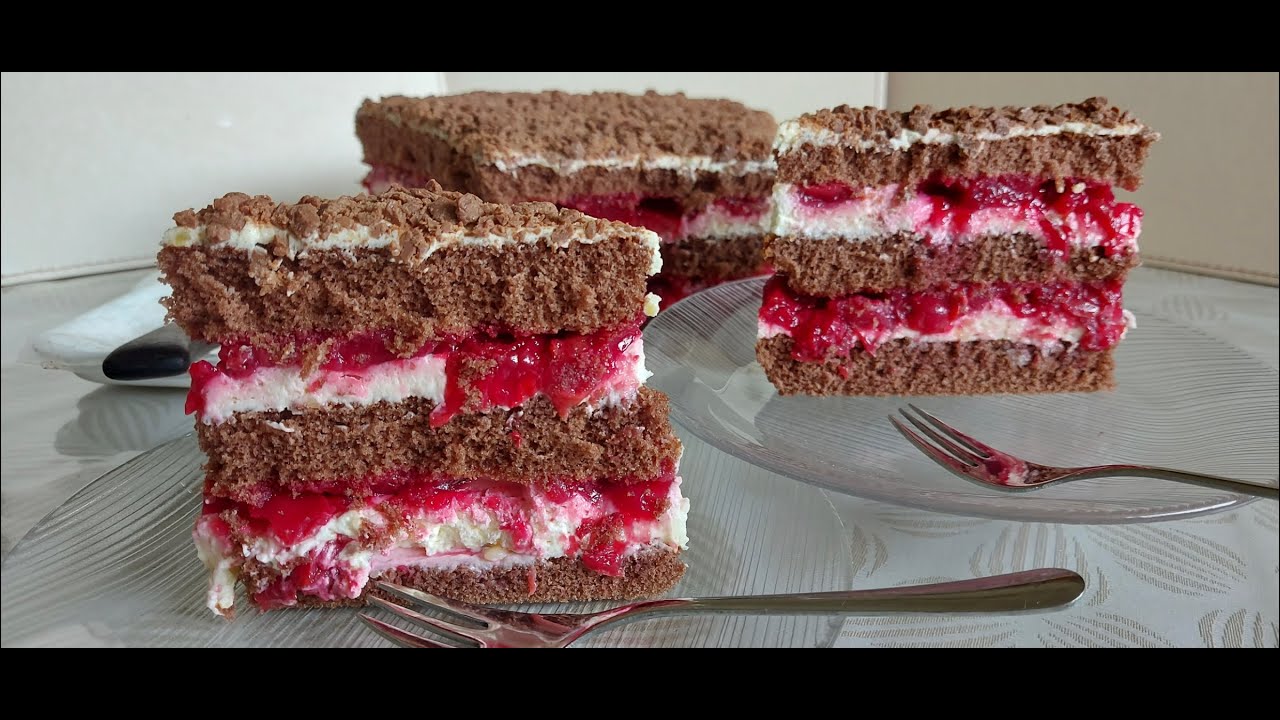 Nagyon finom, tejszínes meggykrémes torta készült.