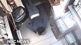 Video shows man allegedly stealing car keys from Miami hotel valet