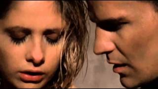Video thumbnail of "Buffy The Vampire Slayer S02E13 - Surprise (love scene)"