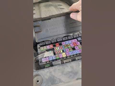 15 - 18 Ford Expedition - Only front windshield sprayers are not