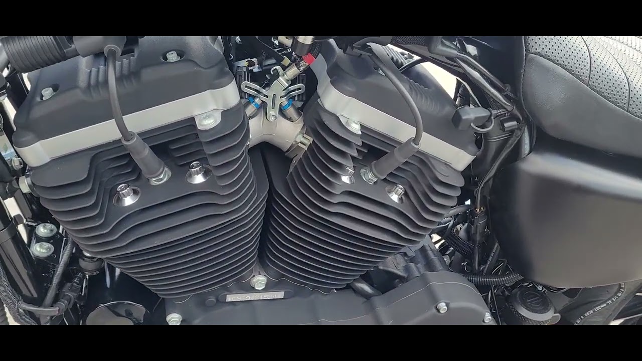 Harley Davidson Sportster - YouTube
