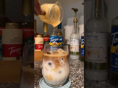 یکی از قهوه های مورد علاقه من استفاده از شربت  قهوه قهوه سرد قهوه نوش دستور پخت لاته