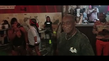 WEDDY WEDDY WENZDAY  111225 a4