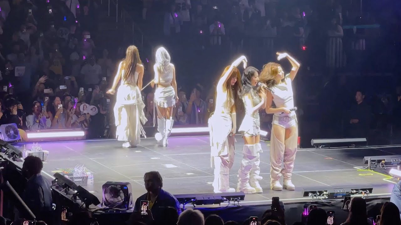 Le Sserafim Newark 3 - Swan Song, Sour Grapes, Blue Flame, So Cynical, Impurities, The Great Mermaid