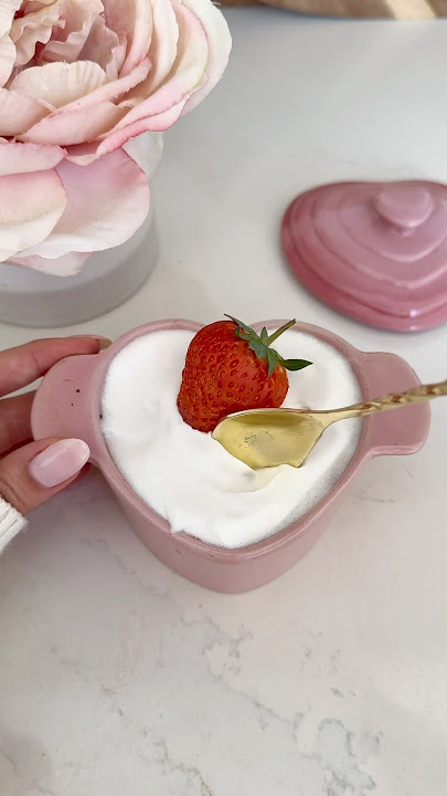 Single-Serve Strawberry Shortcake🍰 #strawberry #shortcake #yum #cake #mini #heart #asmr #shorts