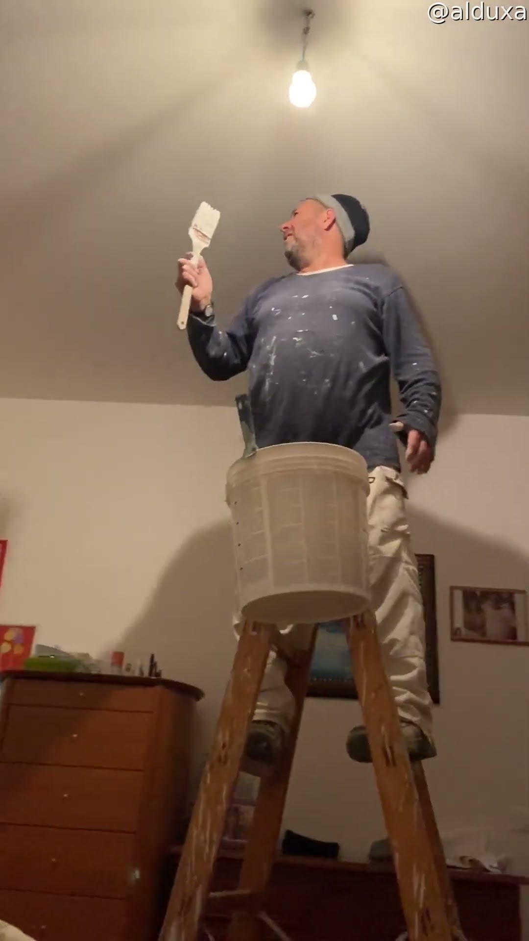 Dad's Ladder Legs || ViralHog