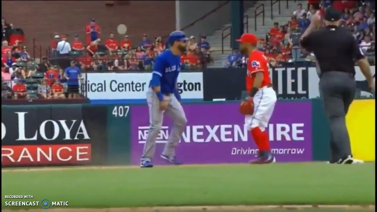 Rougned Odor punches Jose Bautista in face