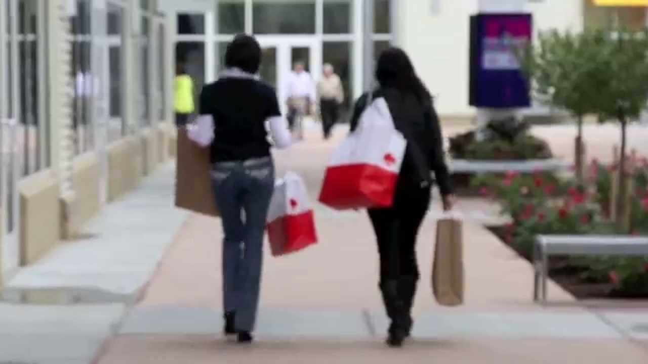 Molly's Style Makeover - Nebraska Crossing Outlets