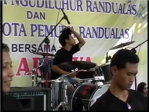 arraya  live in randualas  1