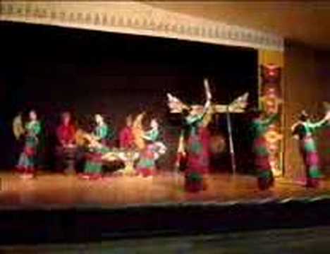 MRANAW FAN DANCE