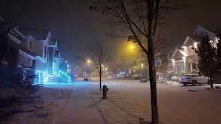 SNOWFALL and Strong Wind in Toronto area 🇨🇦 ❄️ 4K Night Snow Walk December 18 2023