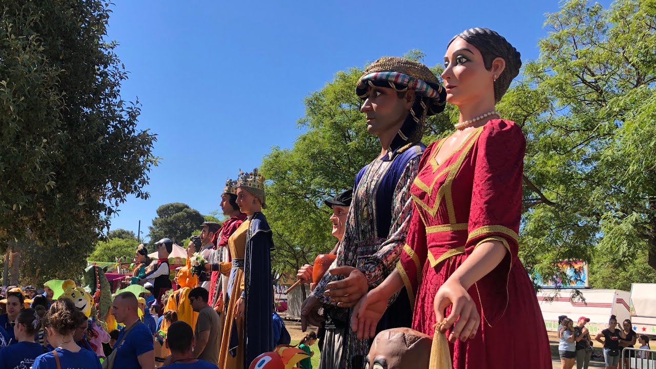 Trobada de gegants del barri Mas Iglesias de Reus