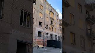 центр Краматорська: то прибрані чисті вулиці, то зруйновані оселі #краматорськ #kramatorsk