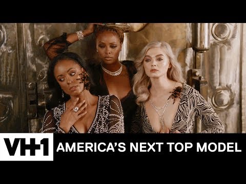 The Models Shoot w/ Eva Marcille, Nigel Barker & Tarantulas | America's Next Top Model