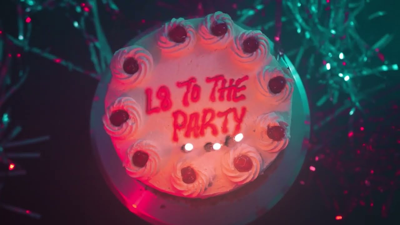 在 YouTube 上观看 Open Till L8 - Tap Out (Visualiser) 在 YouTube 上观看 Open Till L8 - Tap Out (Visualiser)