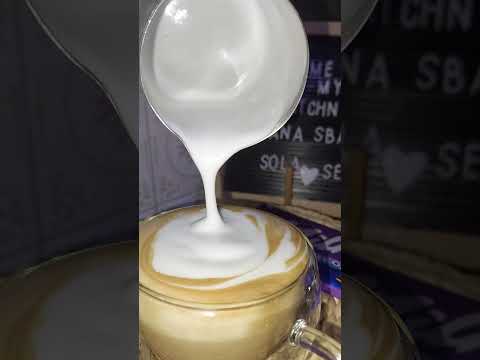 صوتها لوحده بهجه مش طبيعيه