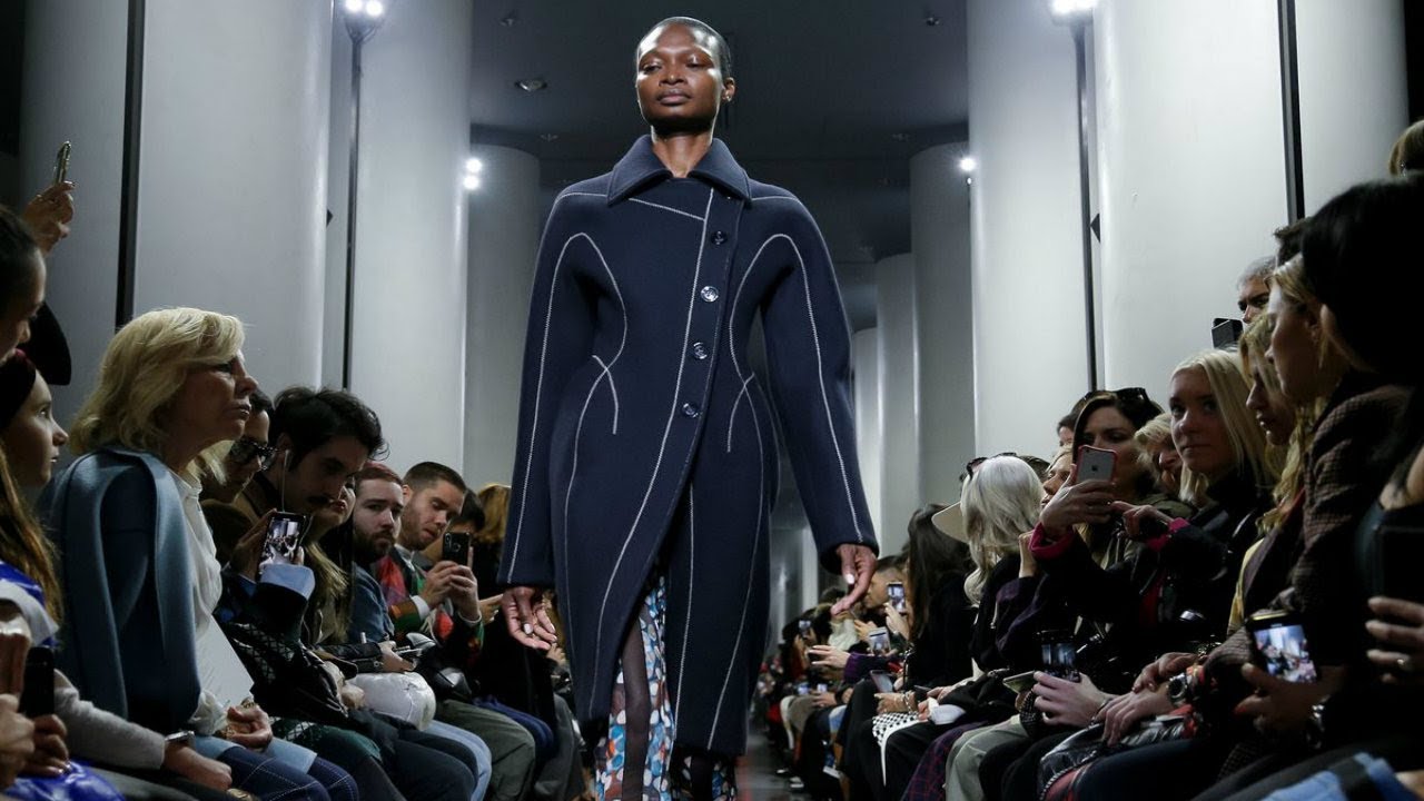 Mugler | Fall/Winter 2019/20 | Paris Fashion Week