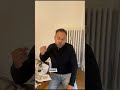 Il souffrait des genoux depuis des années… jusqu’à ce qu’il découvre le drap de #grounding 🌍