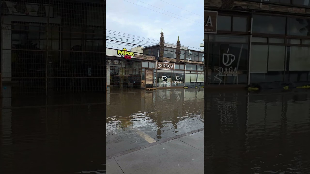 Inundaciones afectan locales comerciales en La Serena tras intenso temporal