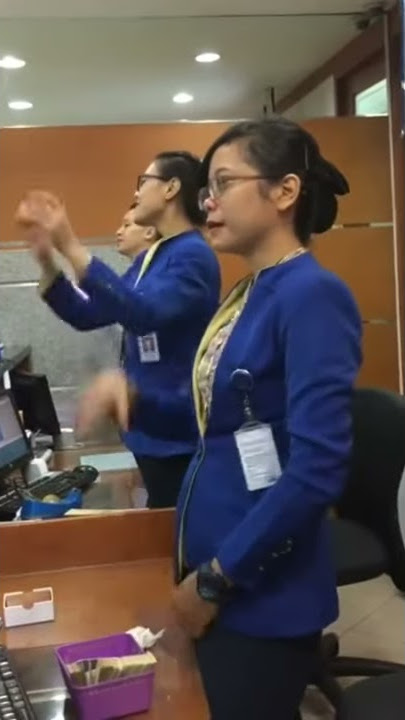 Penyambutan Para Karyawan BCA || Kepada Nasabah Yang pertama Datang