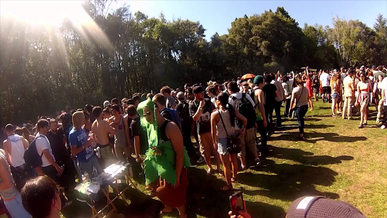 UCSC unofficial naked run 2013 - YouTube