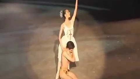 Excelsior "Pas de Deux" Prima ballerina Sara D'Amb...