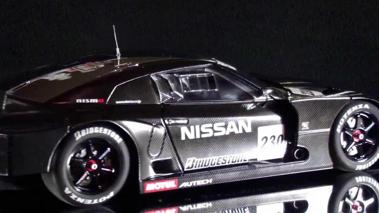 AUTOart NISSAN GT−R TEST CAR #230 AUTOart 1:18 Scale Nissan GT-R Super GT 2008 Test Car. ezToys