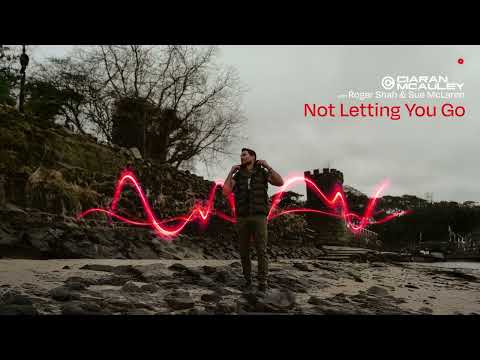 Tonton Ciaran McAuley, Roger Shah & Sue McLaren - Not Letting You Go di YouTube
