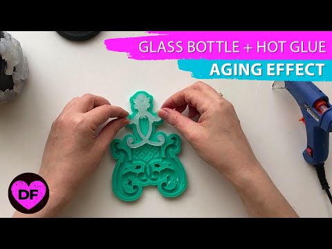 DIY 🫙 Glass bottle decorating idea with Hot Glue 